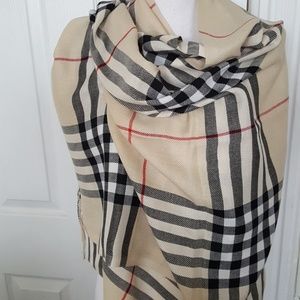 PLAID BRAND NEW SCARF